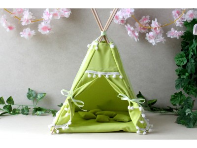 Green tent