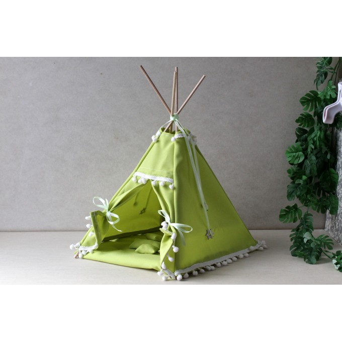 Teepee tent for dolls, green pom pom 1:6 scale 