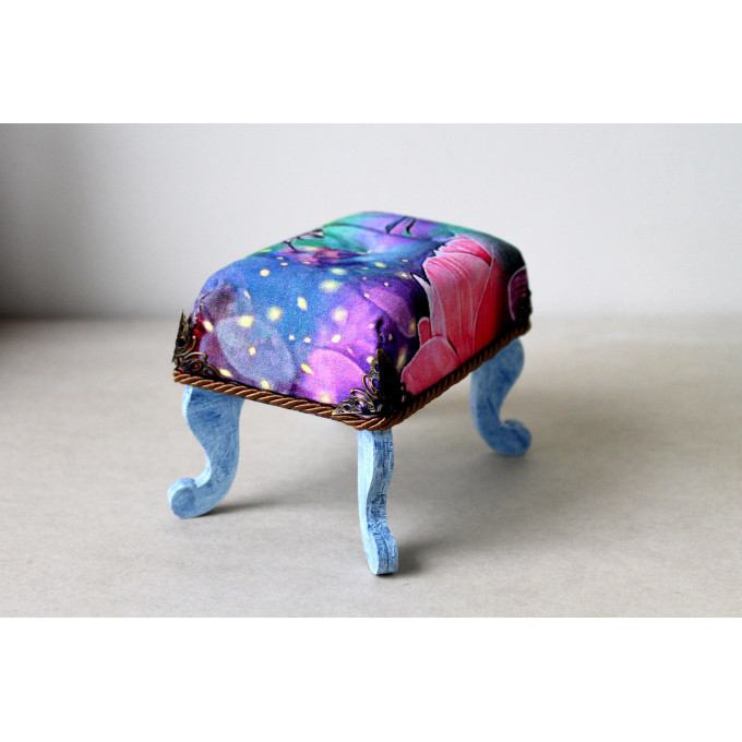 Miniature tabouret SVG digital file download, dollhouse