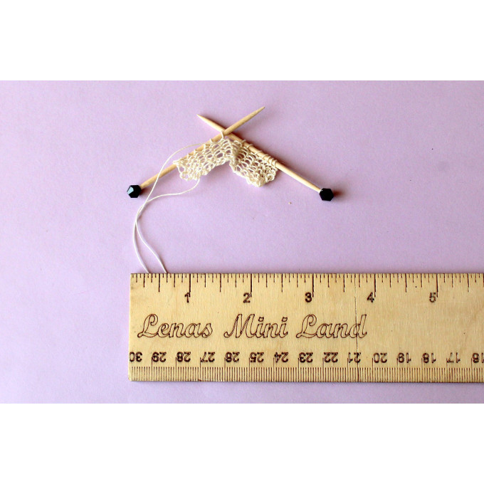 Miniature needles with knitting yarn tutorial PDF 